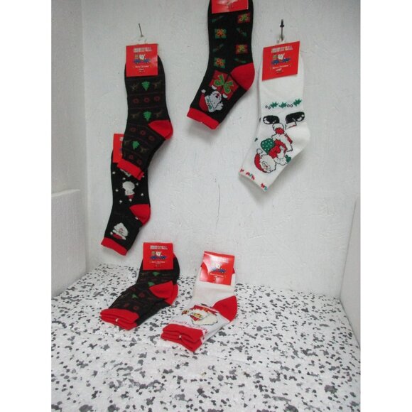 Christmas Ladies Crew Socks  6 Pairs Assorted Colors And Designs ret 9-11 New - Picture 1 of 2